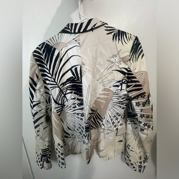 Flower pattern blazer - Picture 2 of 5